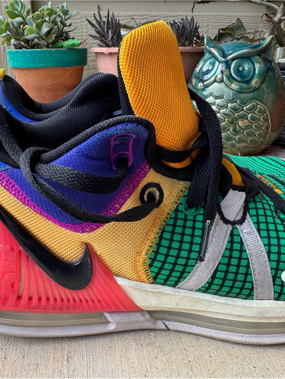 Nike Men Athletic Sneakers Multicolor Green Yellow Purple Black Red Witness 7 - Picture 2 of 11